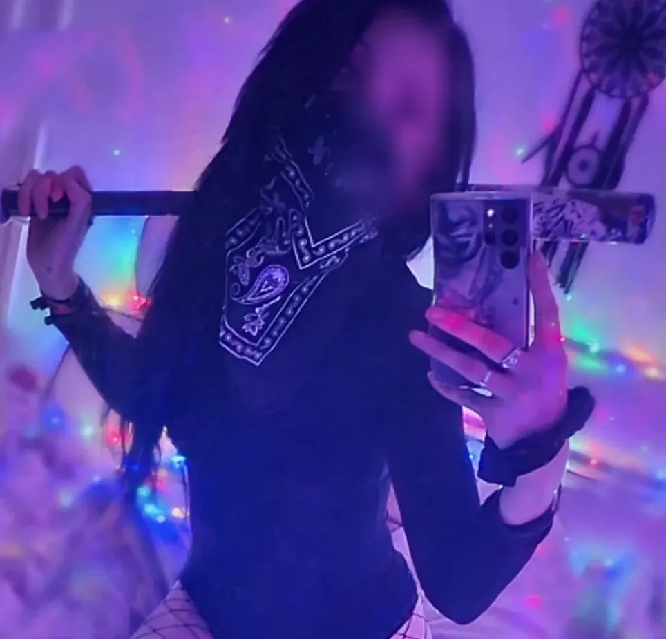 Megan, 28