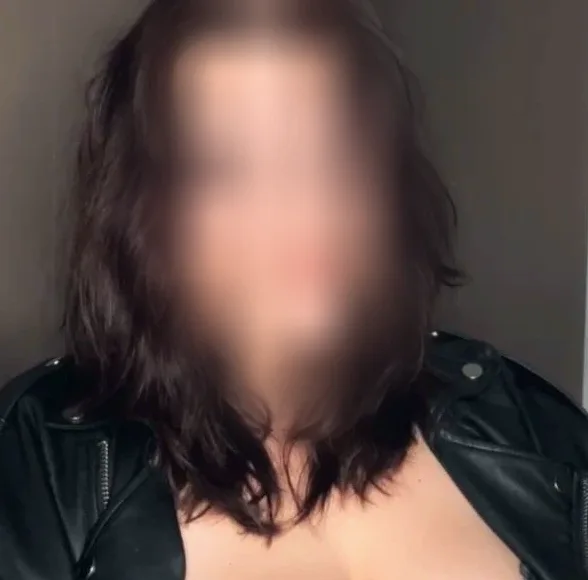 Simran, 25